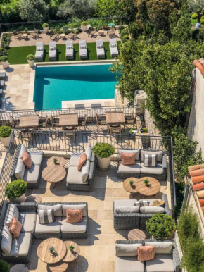 Отель Mougins Luxury Retreats  Мужин